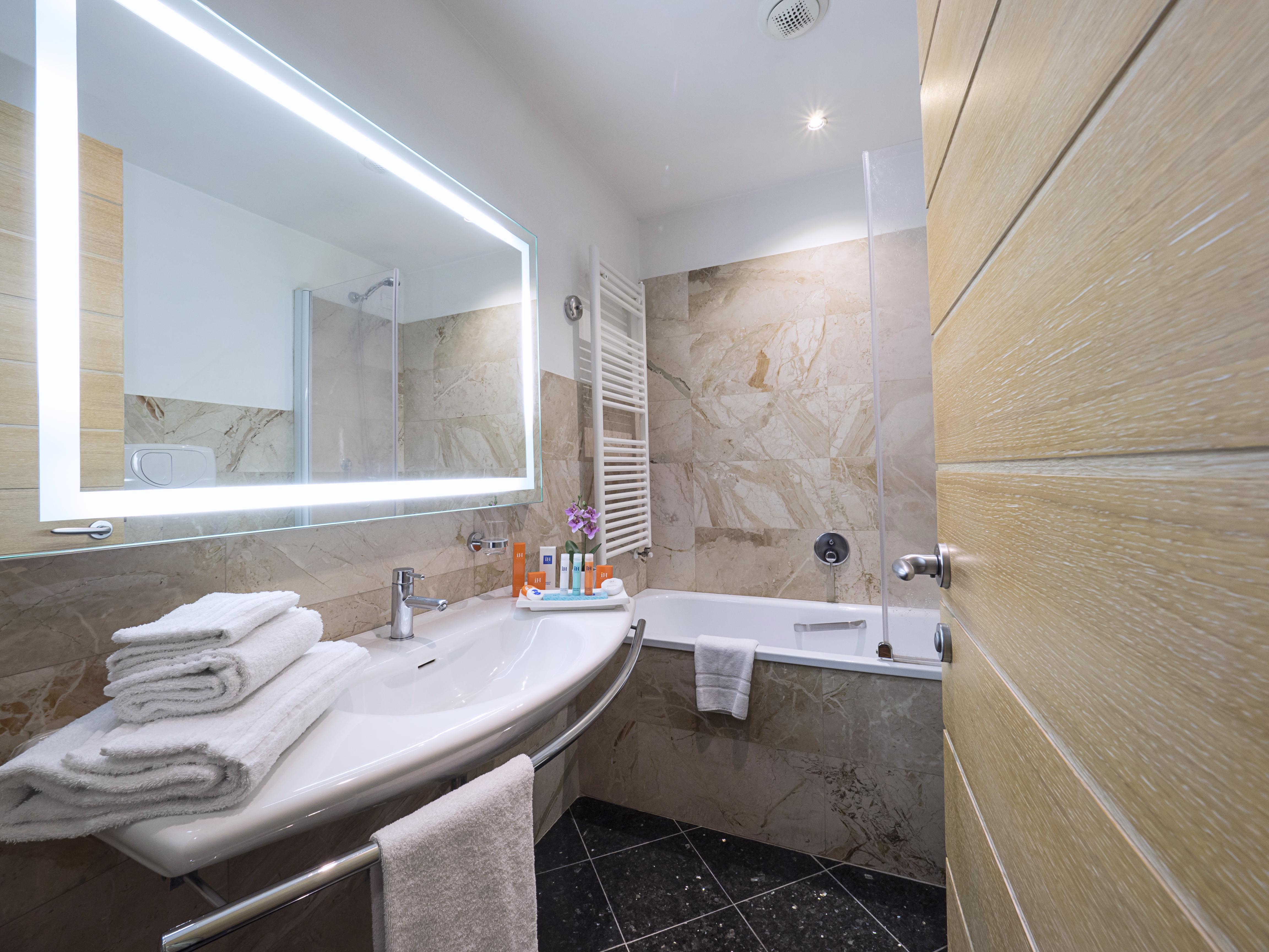 Ih Hotels Firenze Business Scandicci Bagian luar foto