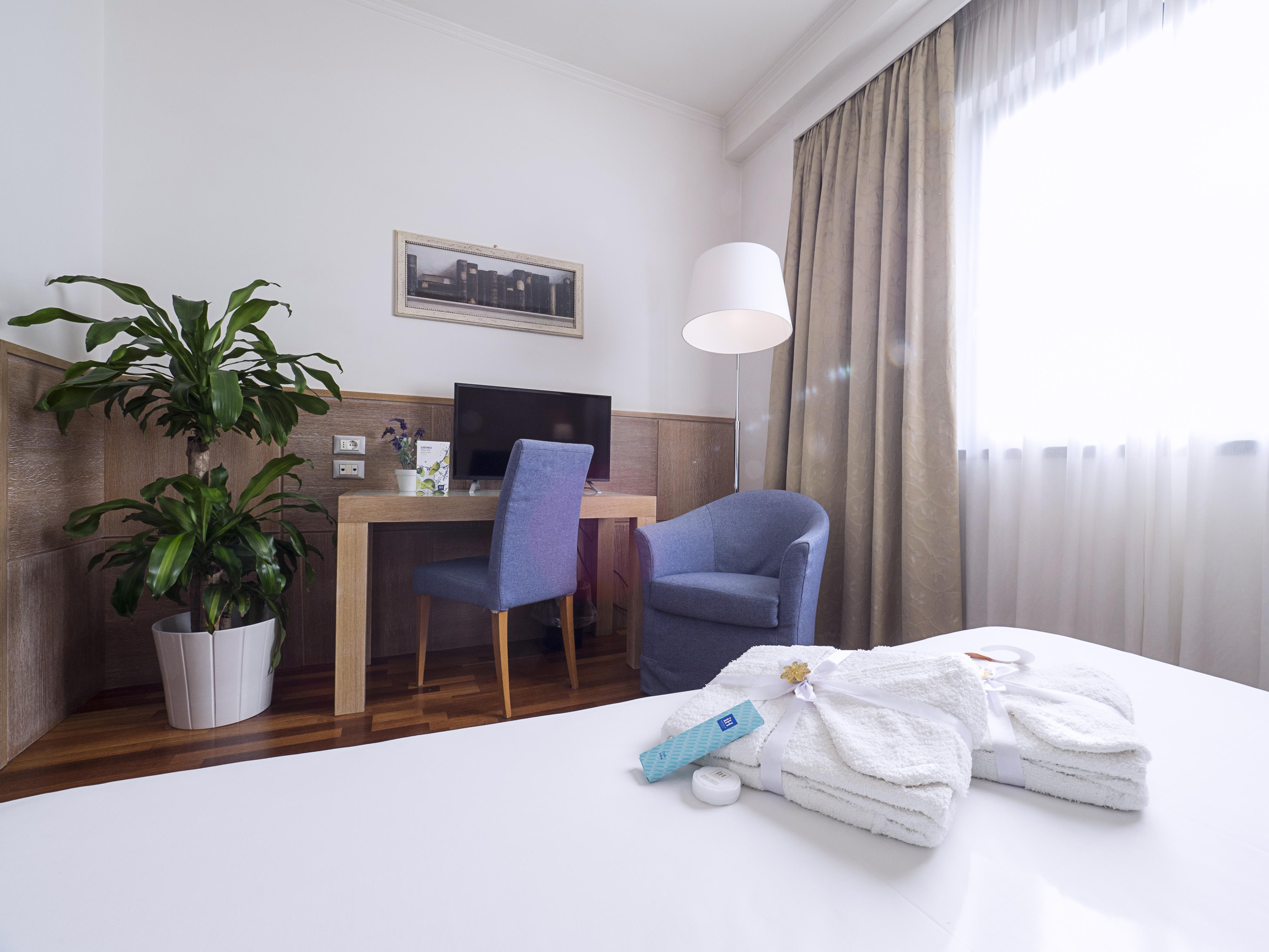 Ih Hotels Firenze Business Scandicci Bagian luar foto
