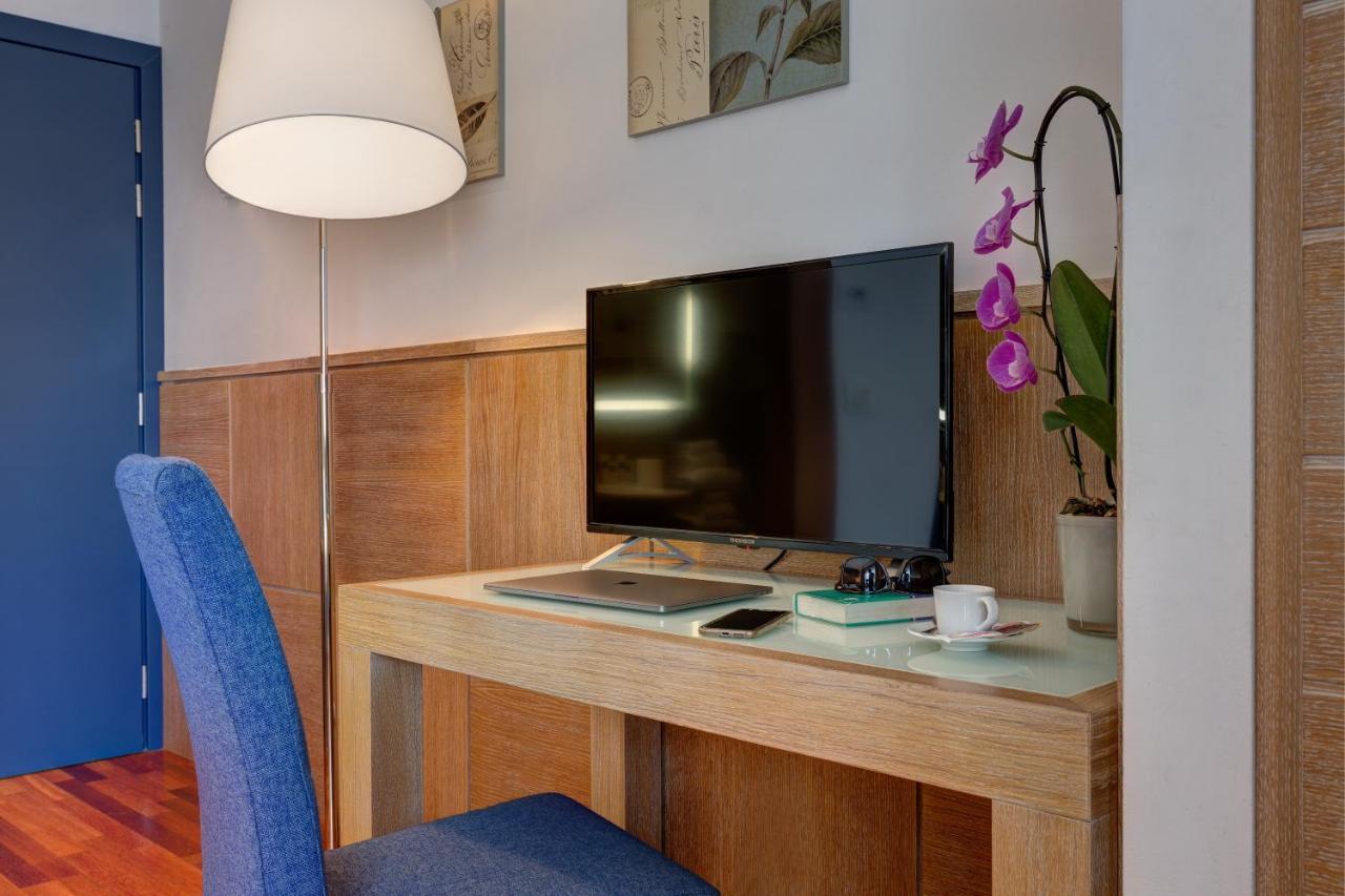 Ih Hotels Firenze Business Scandicci Bagian luar foto